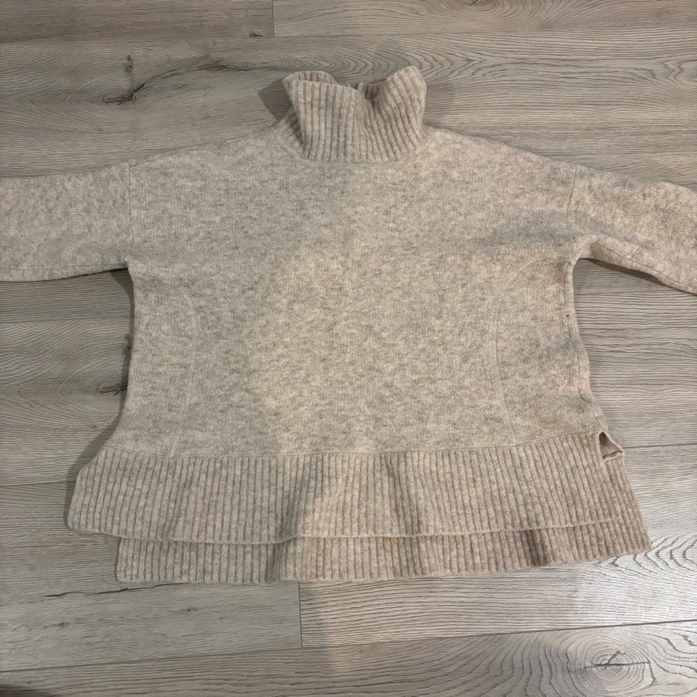 Club Monaco Beige Turtleneck Sweater